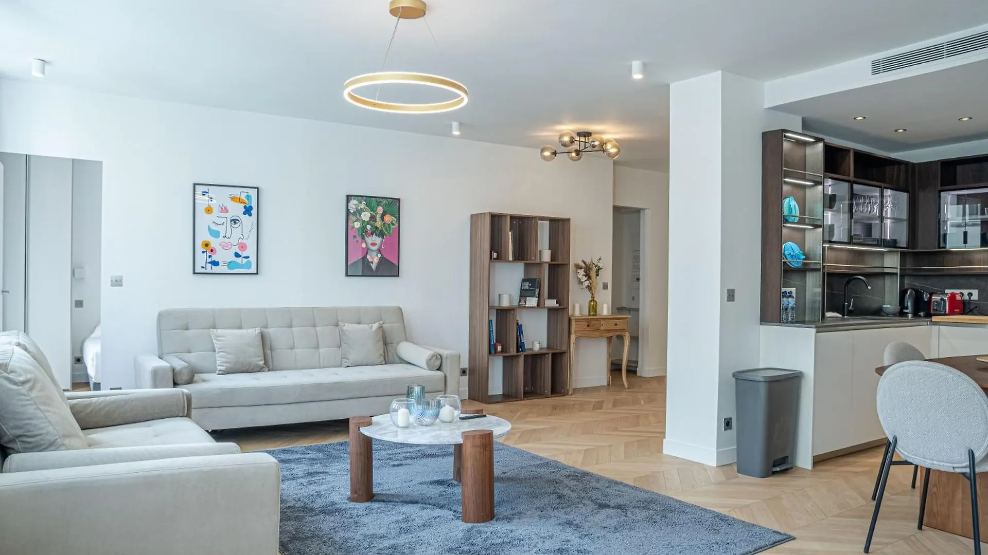 Lavie Maison : A C & Eiffel Tower View Apartment Paris 0*,  France